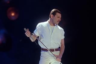 フレディ・マーキュリー The Show Must Go On