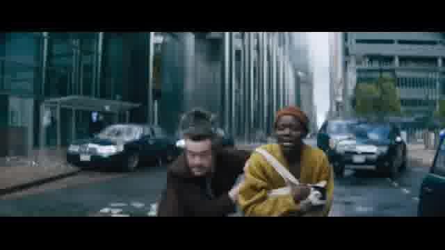 日本オリジナル特報