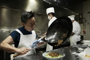 キッチンから花束をの予告編・動画