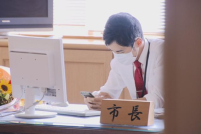 ＃つぶやき市長と議会のオキテ 劇場版