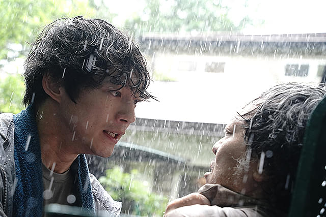 坂口健太郎の「盤上の向日葵」の画像