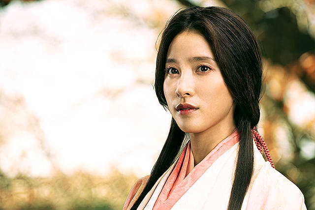 土屋太鳳の「八犬伝」の画像