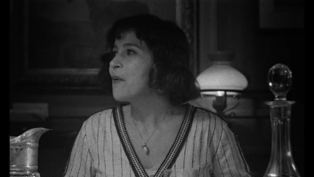 ショート予告編