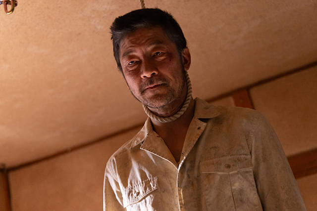 浅野忠信の「レイブンズ」の画像