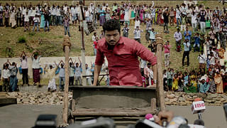 カッティ 刃物と水道管