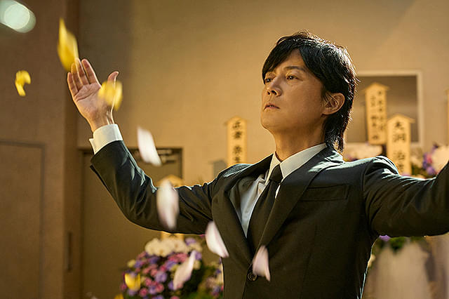 福山雅治の「ブラック・ショーマン」の画像