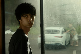 フィクショナルの予告編・動画