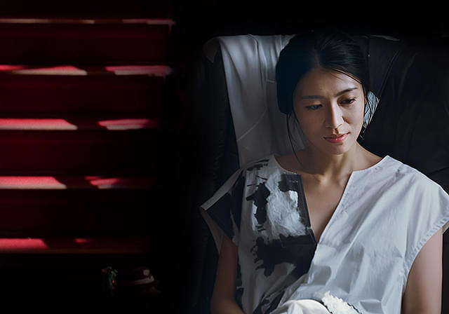 瀧内公美の「奇麗な、悪」の画像