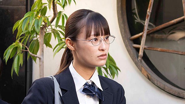 鈴木美羽の「6人ぼっち」の画像