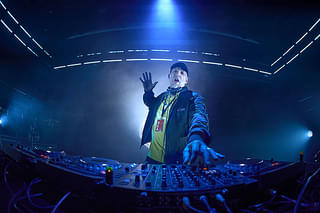 アンダーカバーDJ