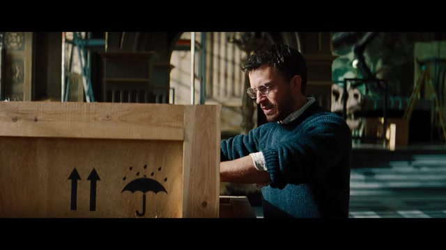 日本語吹き替え版本編映像：ヘンリー・ルーミス博士