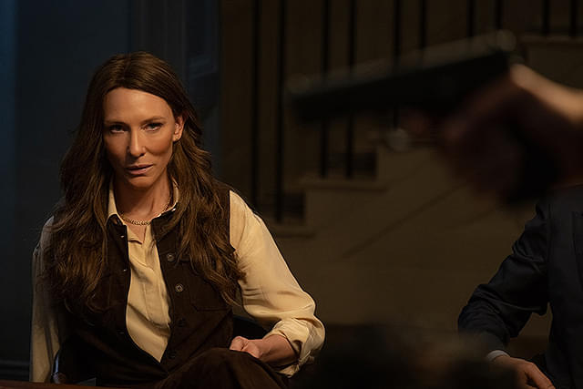 ケイト・ブランシェットの「ブラックバッグ」の画像