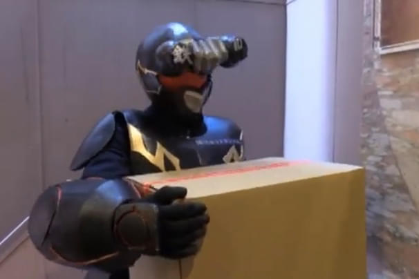 運送ドラゴン パワード人間 バトルクーリエ