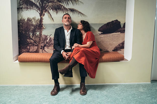 にもかかわらず