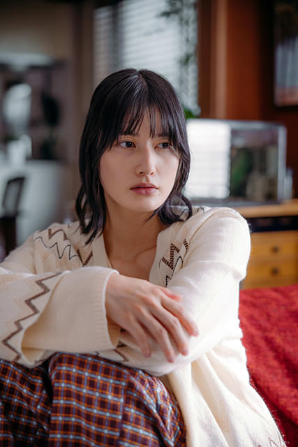 橋本愛の「アフター・ザ・クエイク」の画像