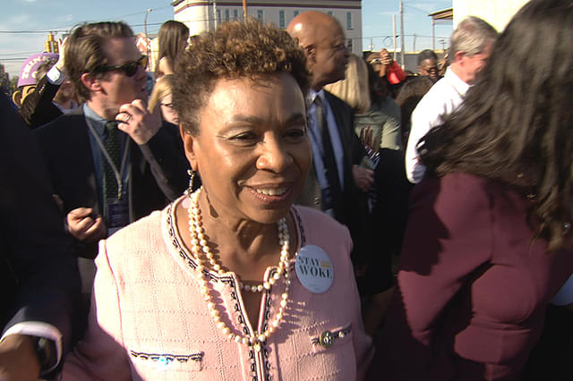 バーバラ・リーの闘い 権力を恐れず真実を