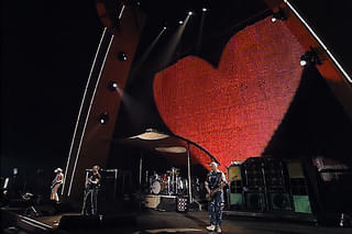 キス・ザ・フューチャーの映画評論『無条件の愛―サラエボの“希望の灯火”となったU2奇跡のライヴ！』