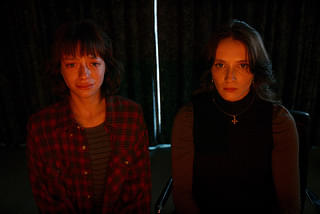 RED ROOMS レッドルームズ