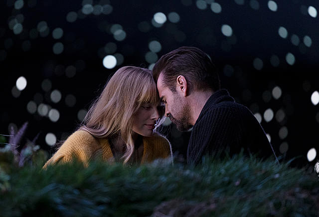 マーゴット・ロビーの「ビューティフル・ジャーニー ふたりの時空旅行」の画像