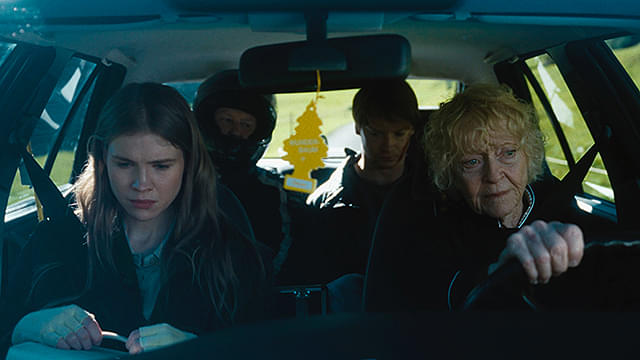 イブ・コノリーの「世界一不運なお針子の人生最悪な1日」の画像