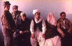 少年と砂漠のカフェ