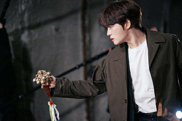 神社 悪魔のささやき