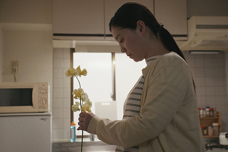 五月の雨の予告編・動画「予告編」 - 映画.com