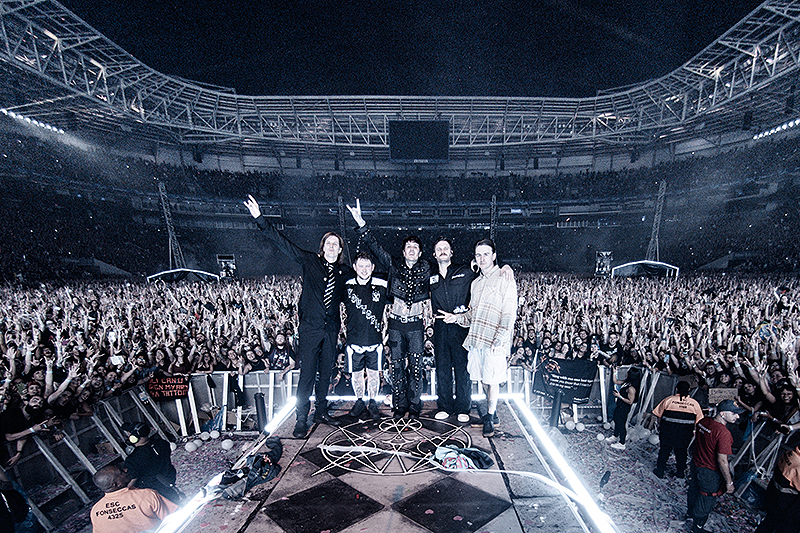 L.I.V.E. In Sao Paulo /ブリング・ミー・ザ・ホライズン Bring Me The Horizon: L.I.V.E. In São Paulo - First 7 Minutes Of