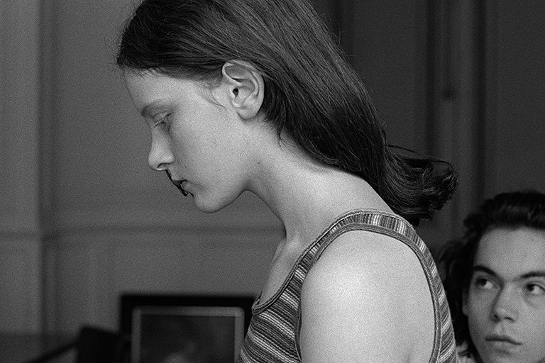 愛の世紀 : 作品情報・キャスト・あらすじ・動画 - 映画.com