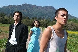 同じ月を見ている