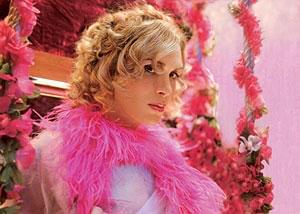 プルートで朝食を : 作品情報・キャスト・あらすじ - 映画.com