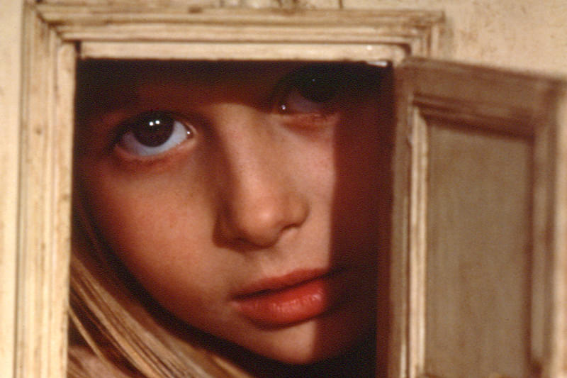 アリス（1988） : 作品情報・声優・キャスト・あらすじ - 映画.com