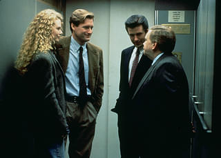 冷たい月を抱く女