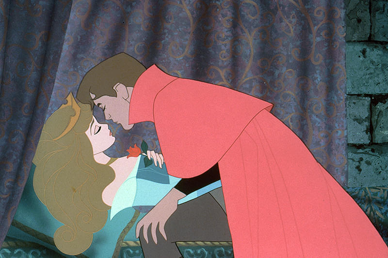 【コンプレックスビズ】Disne　マジェステ 眠れる森の美女オーロラ Amazon.co.jp: [コンプレックスビズ] Disney ヘアアクセサリー