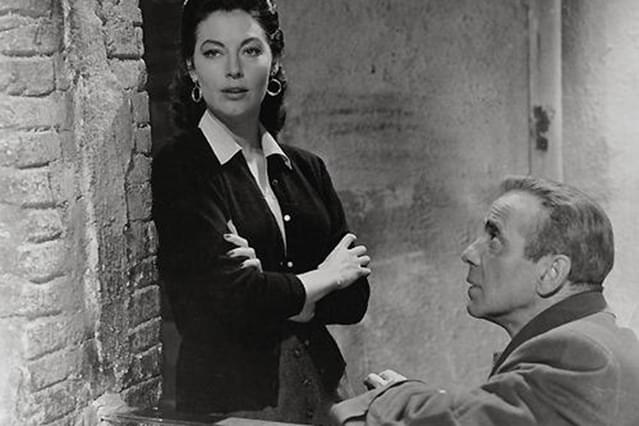 裸足の伯爵夫人