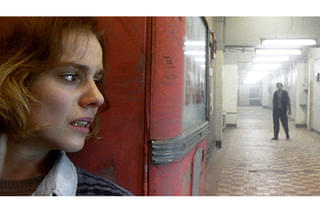 ミュート・ウィットネスの予告編・動画