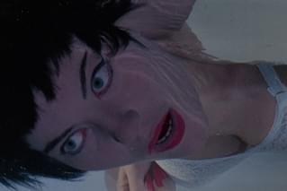 モデル連続殺人!