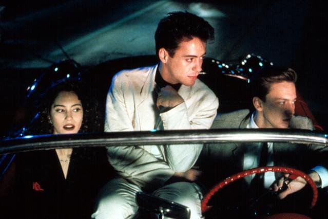 レス・ザン・ゼロ