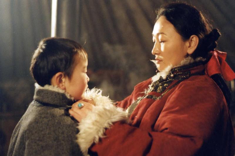 草原の女 [DVD] ハースカオワ (出演), ハスチョロー (監督), トゥメン (出演) 草原の女 [DVD] ハースカオワ (出演)， ハスチョロー (監督