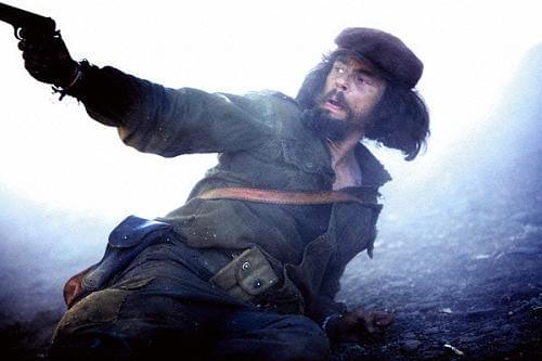 ベニチオ・デル・トロの「チェ 39歳 別れの手紙」の画像