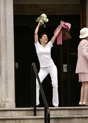 ブリタニー・マーフィの「私の婚活恋愛術」の画像