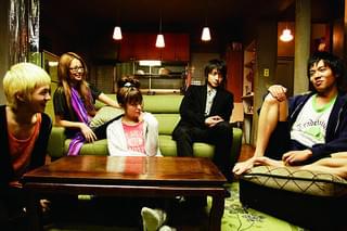 パレード（2010）の予告編・動画