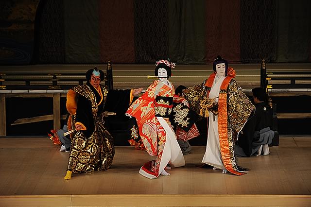 坂東玉三郎（5代目）の「シネマ歌舞伎 蜘蛛の拍子舞」の画像