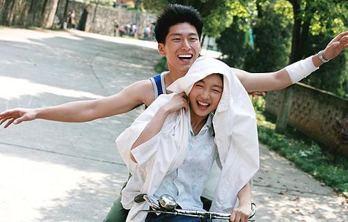 サンザシの樹の下で