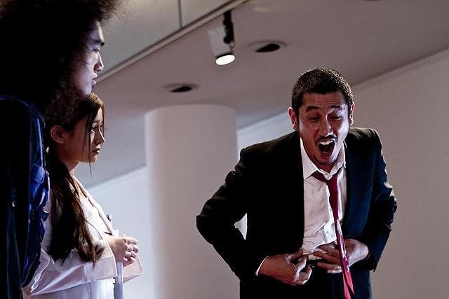 生きてるものはいないのか