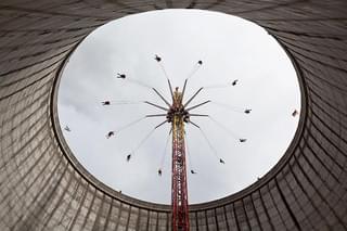 アンダー・コントロールの予告編・動画