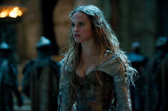 アリシア・ビカンダーの「セブンス・サン 魔使いの弟子」の画像