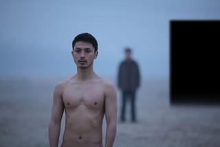 黒四角の予告編・動画