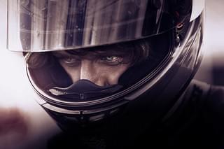 CLOSER TO THE EDGE マン島TTライダー