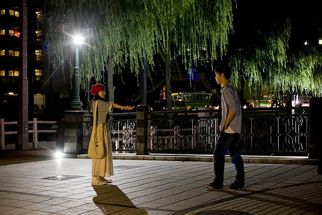 遠くでずっとそばにいる